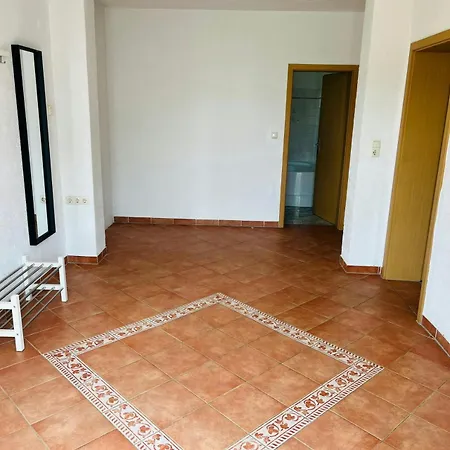 Spacious For 6 Beckerwitz