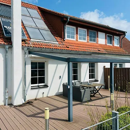 Appartamento Spacious For 6 Beckerwitz